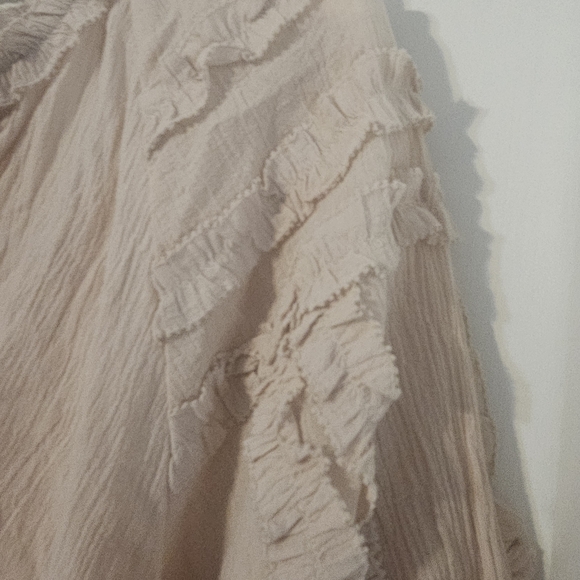 Women's Ruffled Peach Top - Picture 2 of 4